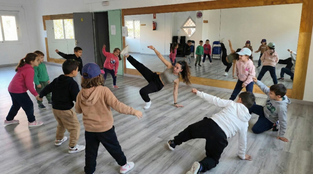 Clases de Hip Hop AAVV Nuevas Palomeras